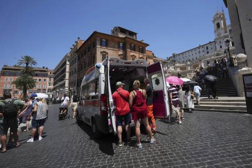 Europa nella morsa dell'afa: bimba muore per un colpo di calore, due vittime in Sardegna, una a Genova