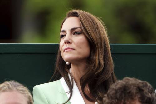 Kate torna in pubblico. Il racconto della malattia