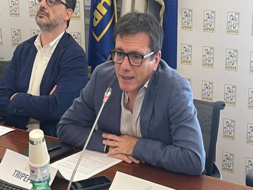 https://img.ilgcdn.com/sites/default/files/styles/md/public/foto/2025/07/03/ECO2025_festival_anci_tripepi_comm.jpg?_=1751550003