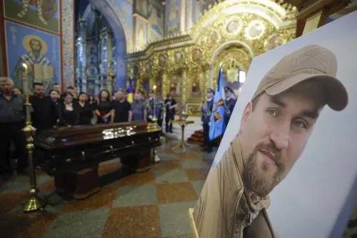 Zelensky aspetta Donald e spera nelle armi europee