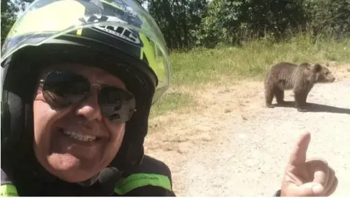 Omar Farang Zin nel video girato il giorno prima del decesso (Fonte social)