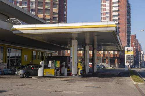 "Ora meno distributori di gpl". Parte la polemica green sull'esplosione a Roma