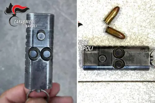 La pistola portachiavi: cos'è e come funziona la nuova arma scoperta a Napoli dai carabinieri