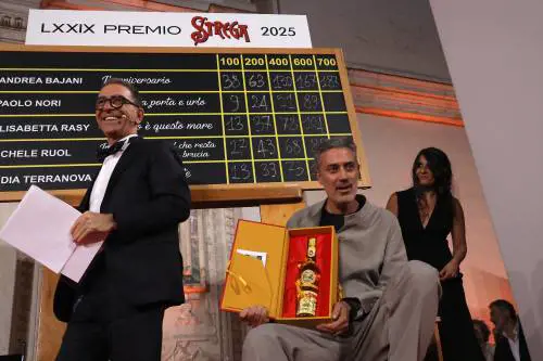 "Le famiglie sono microcosmi da cui i figli devono fuggire"