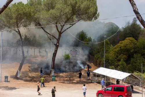 Ladri e rom si aggirano fra le case. Allarme sciacallaggio dopo l'esplosione a Roma