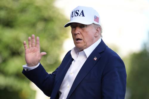 Trump alla guerra dei dazi. Prime lettere a Tokyo e Seul