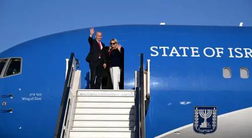 Netanyahu a cena con Trump: attesa su Gaza. Gli islamisti: "Intesa possibile entro giovedì"