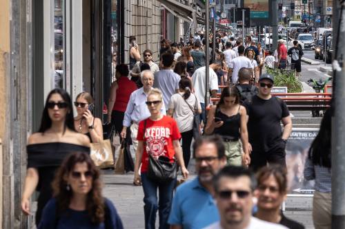 Corso Buenos Aires tira la volata ai saldi: 85mila a caccia d'affari