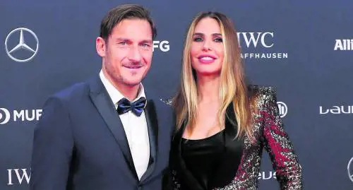 Nella faida Totti-Blasi spunta pure l’affido condiviso dei Rolex