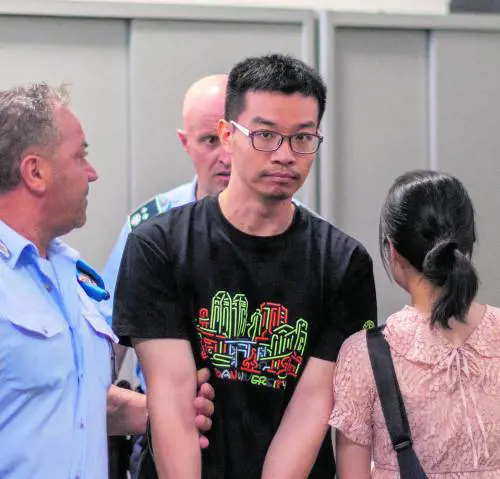 Il cinese arrestato come spia. "Non sono io, c'è un errore"