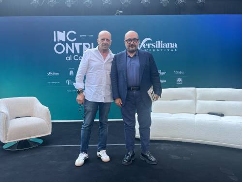 https://img.ilgcdn.com/sites/default/files/styles/md/public/foto/2025/07/09/1752084970-direttore-e-sangiuliano.jpeg?_=1752084970