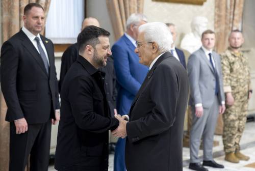https://img.ilgcdn.com/sites/default/files/styles/md/public/foto/2025/07/09/1752086994-azfwgvcmifxskvvq0gx4-ufficio-stampa-quirinale.jpeg?_=1752086994