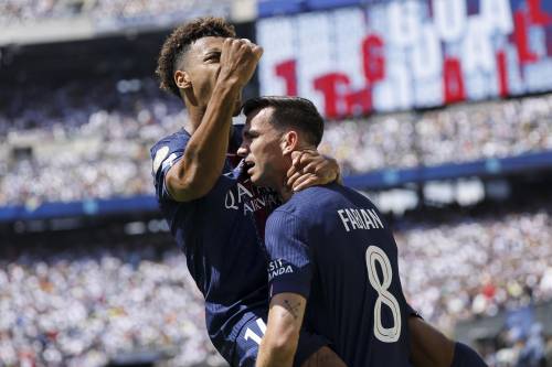 Il PSG demolisce il Real Madrid e vola in finale del Mondiale per Club