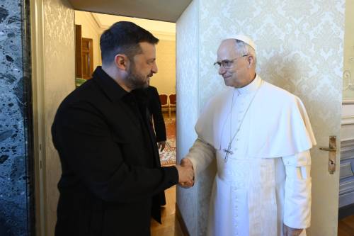 https://img.ilgcdn.com/sites/default/files/styles/md/public/foto/2025/07/10/1752119748-azfvqgv8ifxskvvq0f8h-vatican-media-lapresse.jpeg?_=1752119748