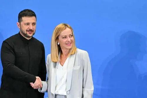 "Assurdo il silenzio di Schlein sull'Ucraina". FdI smaschera il Pd