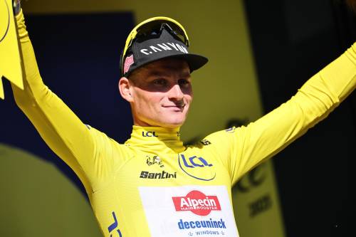 Pogacar resta "nudo" al Tour dopo la tappa "spaccagambe" Evenepoel veste Red Bull (forse)