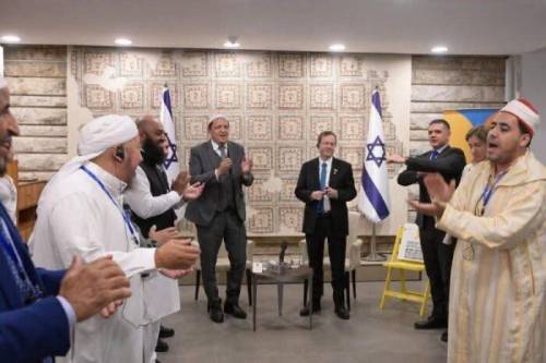 Vietato dialogare con Israele. La fatwa sunnita che colpisce gli imam che cercano la pace
