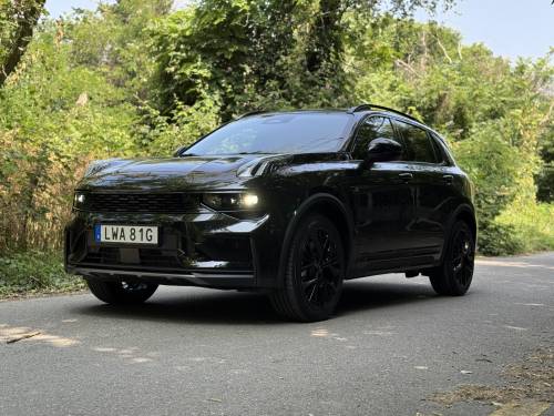 Lynk&Co 01 2025: guarda la gallery del nuovo SUV plug-in