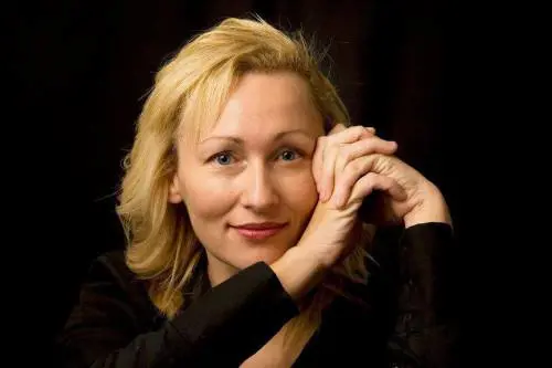 La scrittrice Sarah Pinborough