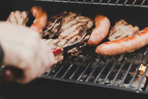 Stangata barbecue: le tariffe minacciano il portafoglio delle famiglie Usa