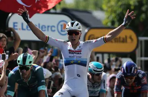 Milan sfiora il bis al Tour. L'Italbici ripensa in grande