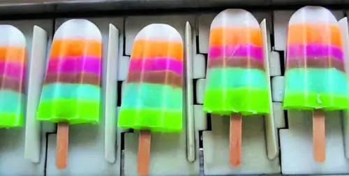 La fabbrica dei ghiaccioli dove nasce il re dell'estate