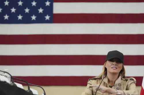 Melania diventa "l'agente Trumpenko". Kiev celebra la first lady Usa: ecco perchè