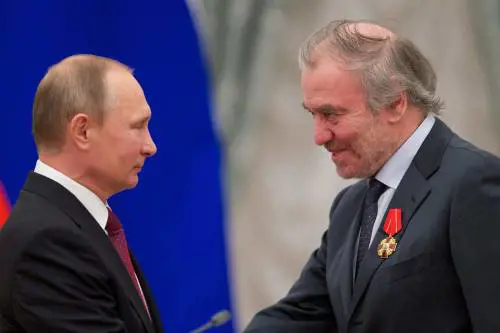 Arte, potere e (tanti) soldi. Chi è Valery Abisalovic Gergiev, l'intellettuale di Putin nella bufera politica