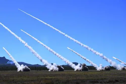 Prove di guerra contro la Cina: 40.000 soldati in azione tra Australia e Pacifico