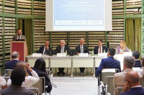 L'Intelligenza Artificiale in Italia. Quinto Rapporto Ital Communications-IISFA, il 77% usa l’IA, ma solo il 7% la conosce bene