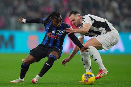 Inter, per l’attacco Chivu vuole Lookman. L’Atalanta spara alto: 50 milioni