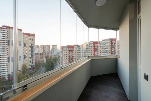 Vetrate panoramiche sui balconi, serve il via libera del regolamento condominiale