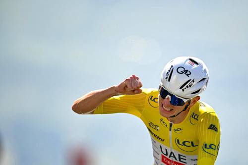 Pogacar cala il poker. Solo lui ha la licenza di "uccidere" il Tour