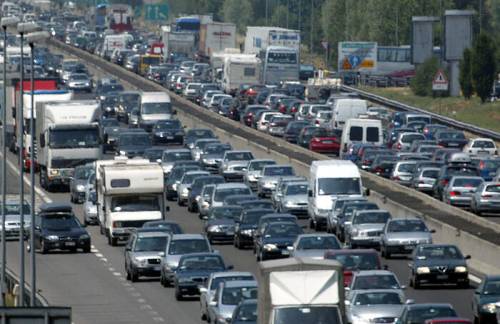 Vacanze, al via il primo grande esodo estivo