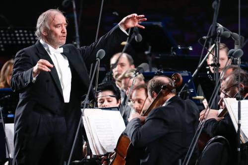 Caserta, annullato il concerto diretto dal russo Gergiev