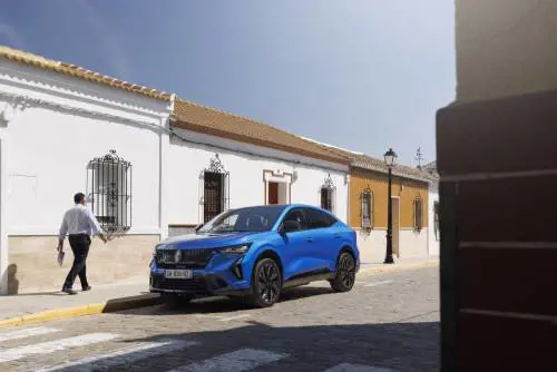 Renault Rafale, l'ammiraglia SUV per volare in vetta al mercato