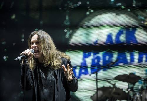 Addio a Ozzy Osbourne. Leggenda dell'heavy metal e voce dei Black Sabbath