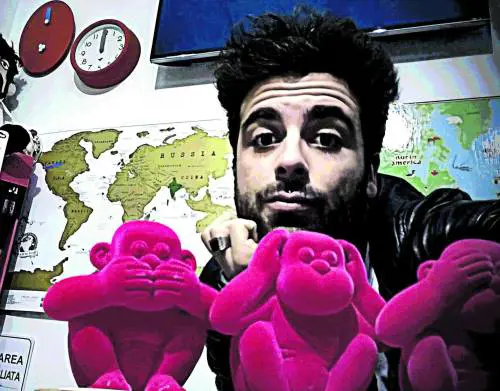 Dj morto a Ibiza, le accuse del padre: "Legato e bastonato dalla polizia"