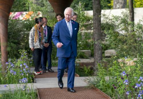 Il giardino “tossico” di Highrove: gli impiegati protestano contro Carlo III