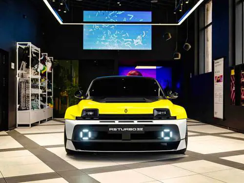 Renault 5 Turbo 3E: la supercar 100% elettrica