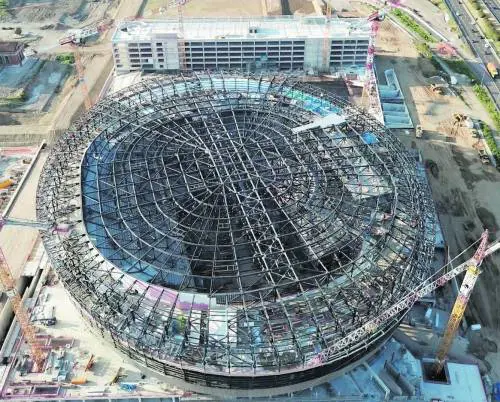 Sbloccati gli extra costi per Villaggio e Arena. Sfida olimpica Fdi-Lega