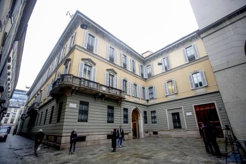 Mediobanca, manager all’incasso