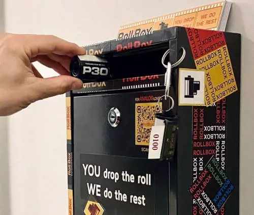 Se la generazione Z sulle foto ha riscoperto il gusto dell'aspettare