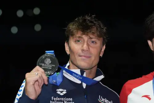 Mondiali di nuoto, Martinenghi d'argento. "Ho passato la notte a vomitare"