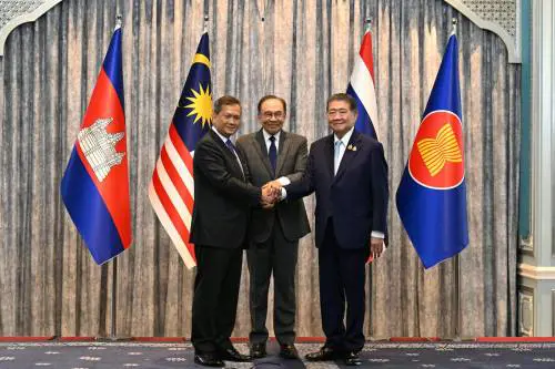 Cessate il fuoco "incondizionato" tra la Thailandia e la Cambogia