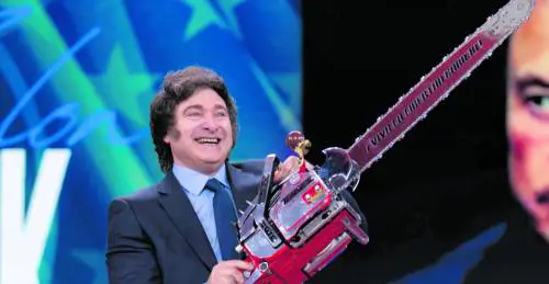 La "motosega" di Milei. No a leggi per 300 miliardi 
