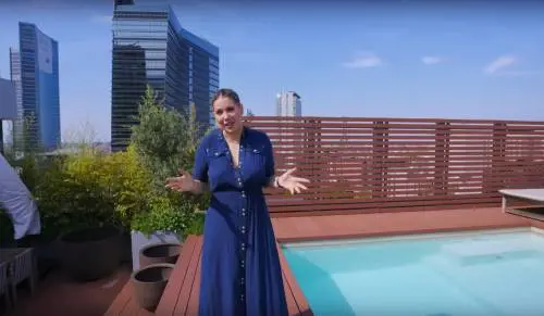 Wanda Nara mostra l'attico a Milano: "Non mi sono mai arresa". Ma il web la attacca