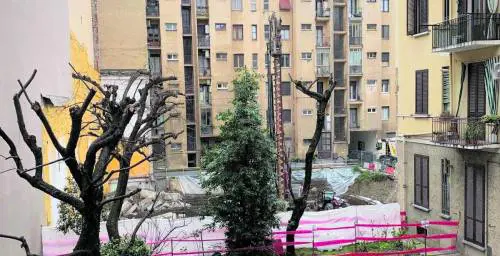 L'azienda vuole ridare le caparre ma i pm bloccano i risarcimenti