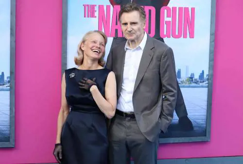 Liam Neeson e Pamela Anderson sono una coppia?