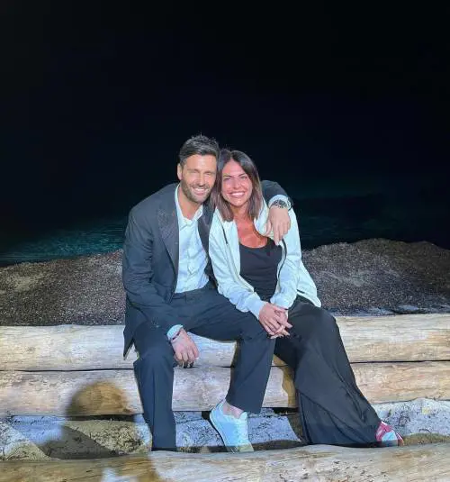 Filippo Bisciglia: “Le tentatrici mi piacciono, ma il mio amore è Pamela Camassa”. Chi è la storica compagna